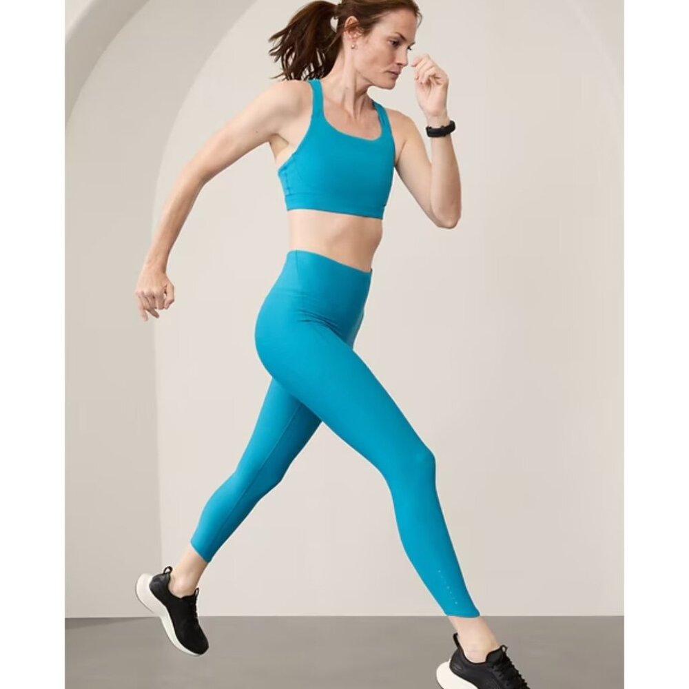 Athleta M Pacesetter Ultra High Rise 7/8 Legging Medium Pacific Blue